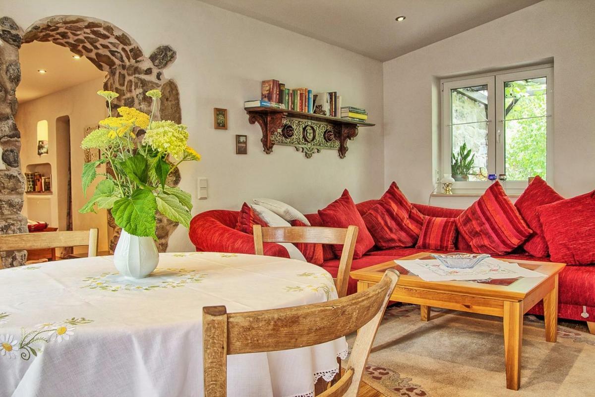Auszeit Flair Der Provence Apartment Hausen  ภายนอก รูปภาพ